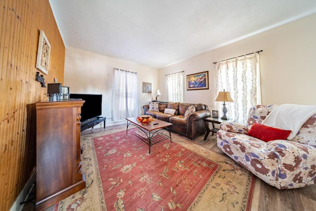 Cottage In The Falls, 2 B, 2 Bath, Fireplace Cuyahoga Falls Exterior foto